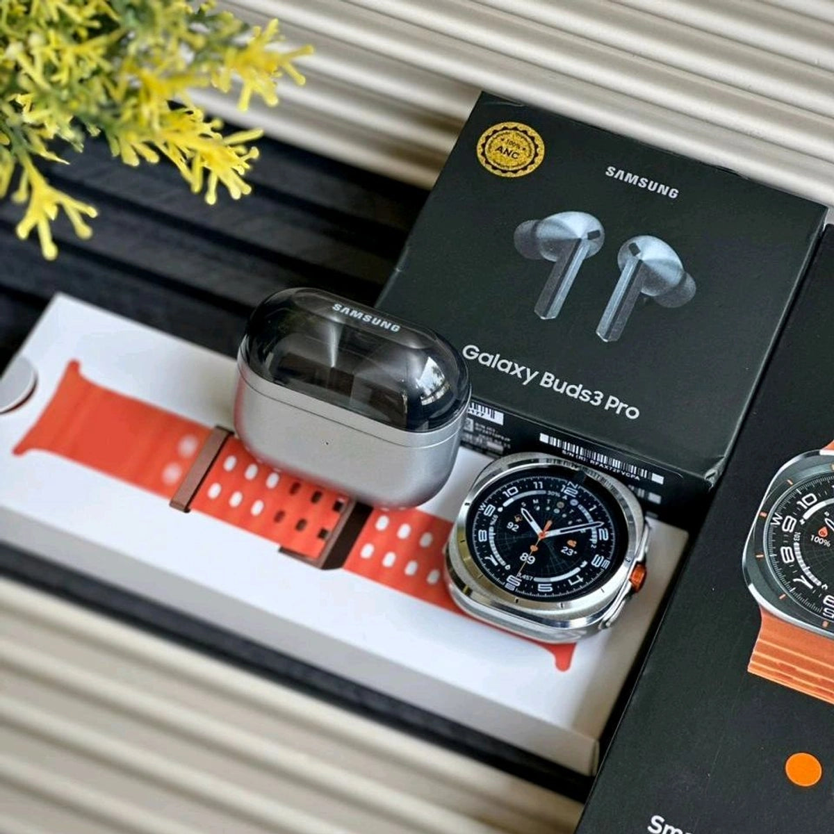 7 in 1 Smartwatch with Interchangeable Strap
